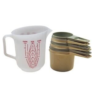 Vintage 19870s Tupperware Liquid (1) & Dry Measuring Cups (6)Gold Green READ